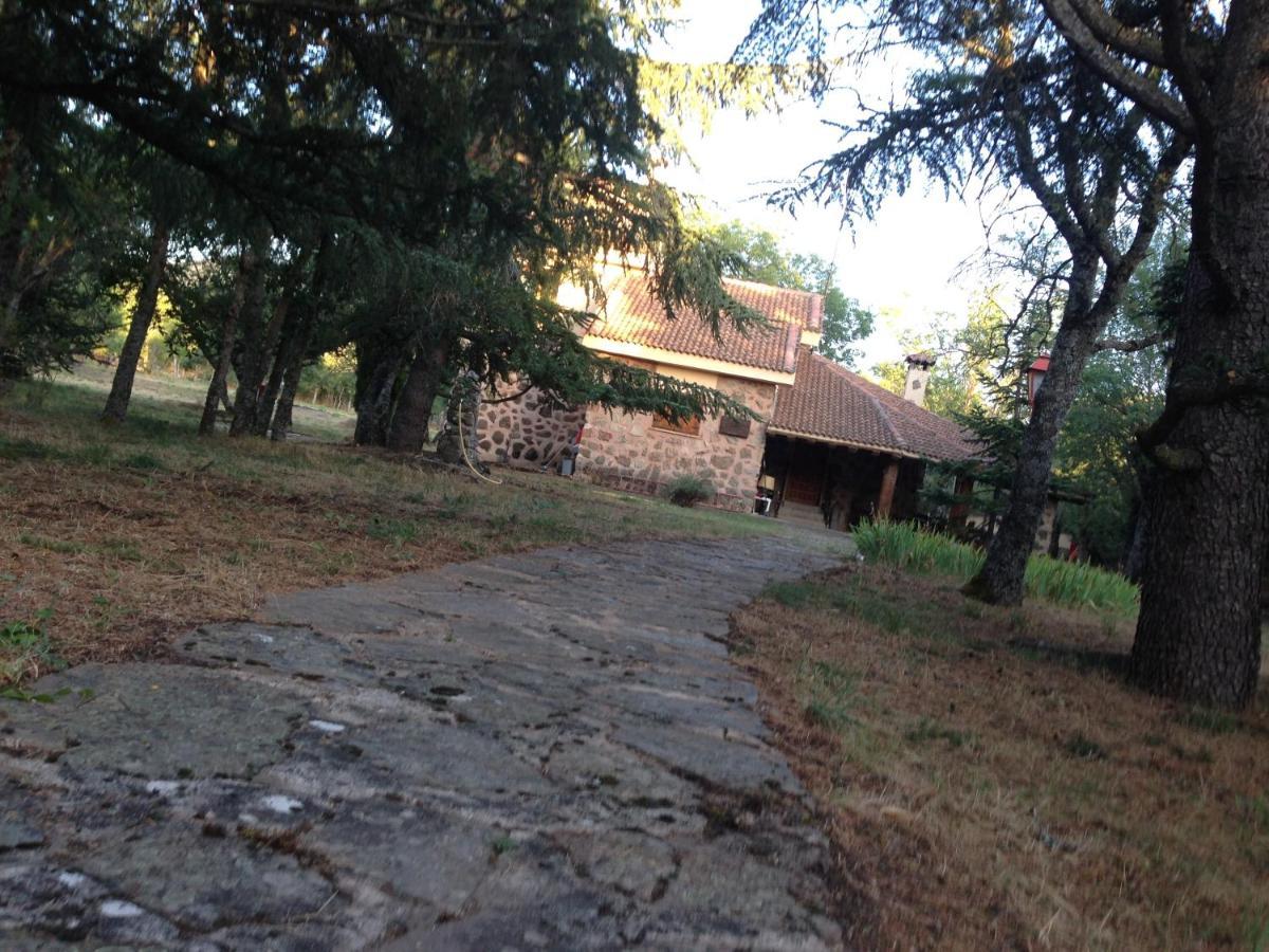 Exclusiva Casa Y Finca Privada Itos Pelayos del Arroyo Exterior photo
